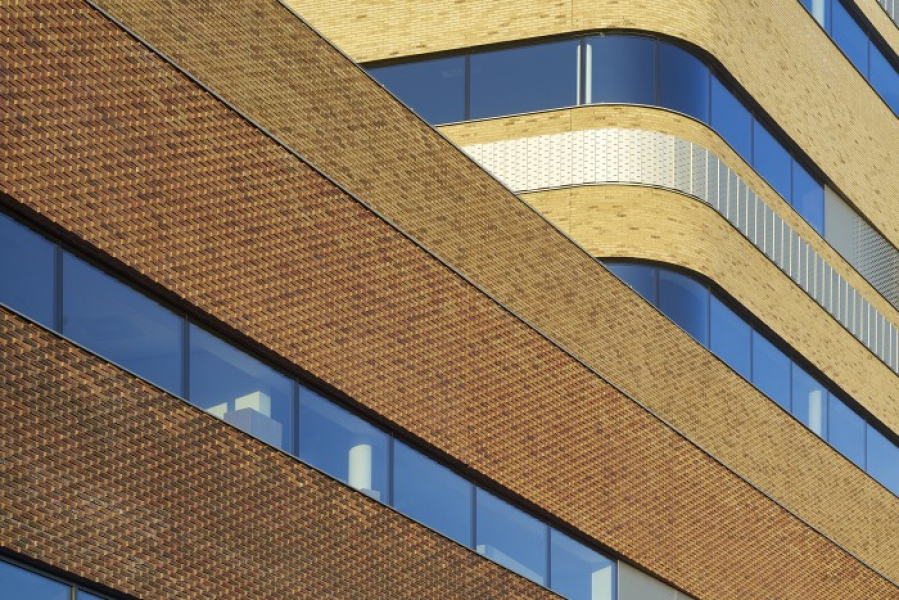 Powerhouse-Company-Pathé-Arnhem-Image-7-Image-by-Ronald-Tilleman_2000px-700x467.jpg